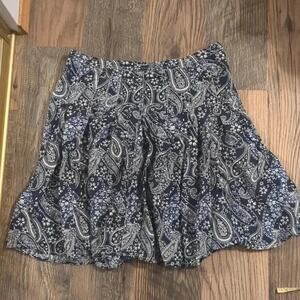 Tommy Hilfiger blue and white paisley knee length skirt size 10